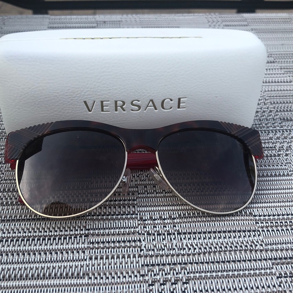 Versace Sunglasses with Tortoise Rim and Red Frame
